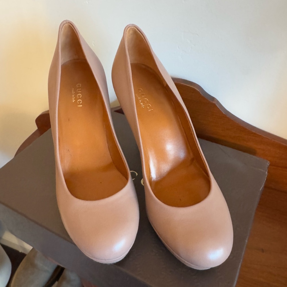 Gucci Platform heels